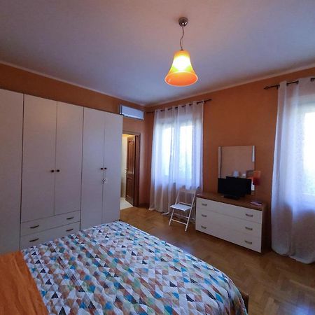 Appartamento La Finestra su Spello Esterno foto