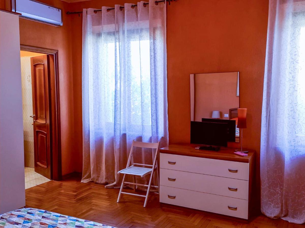 Appartamento La Finestra su Spello Esterno foto