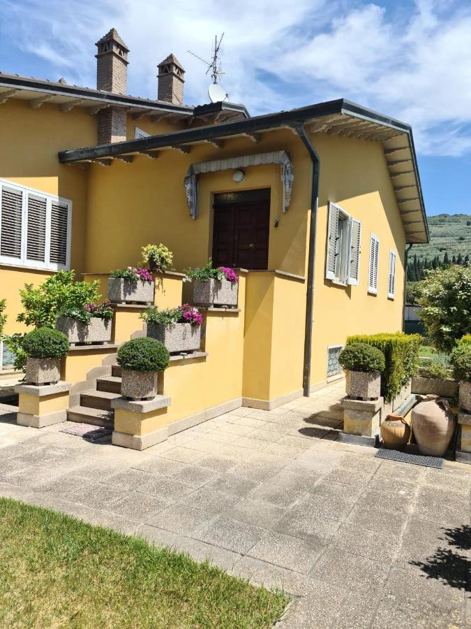 Appartamento La Finestra su Spello Esterno foto